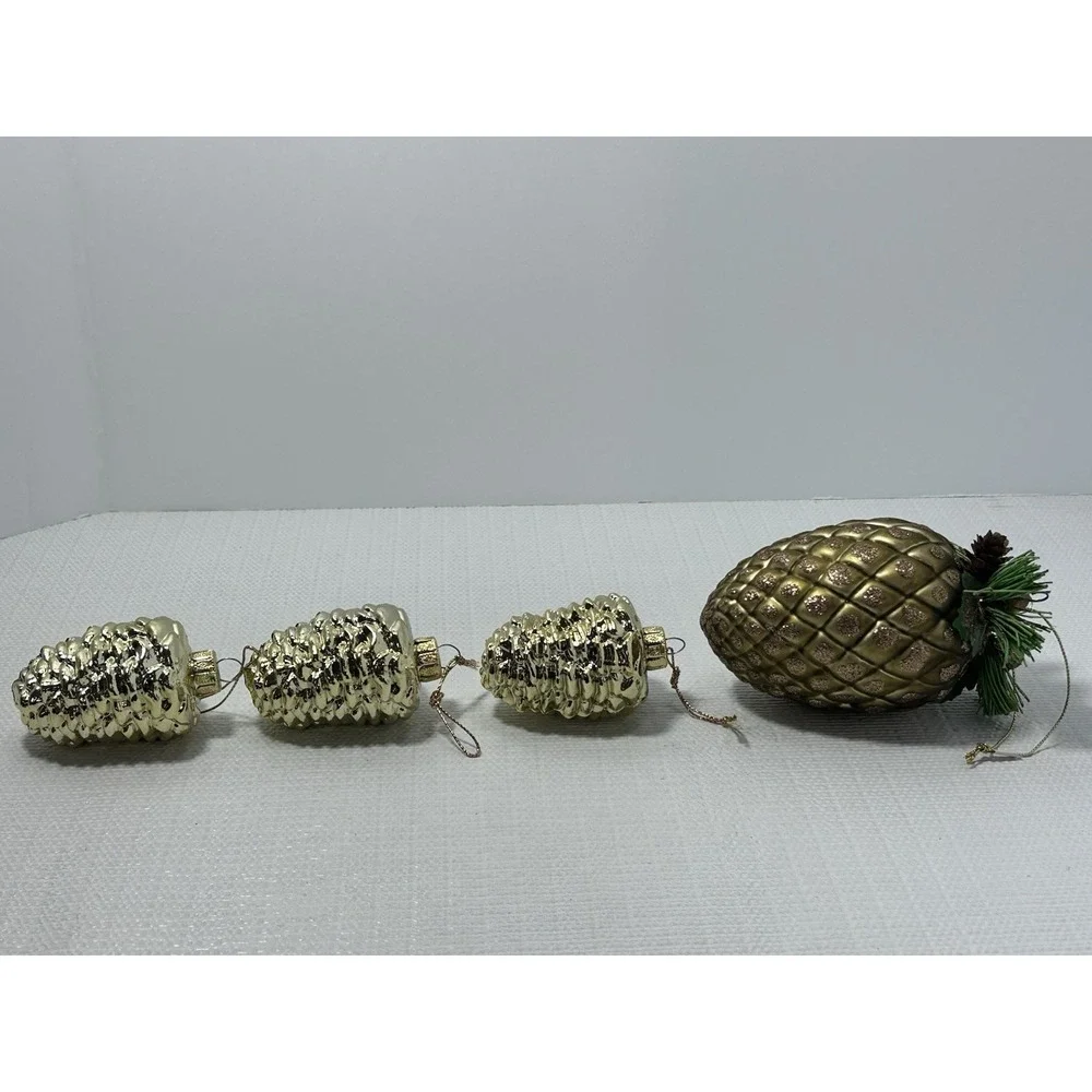 4 Vintage Pinecone Christmas Holiday Tree Ornaments Granny‎ Core Country Core